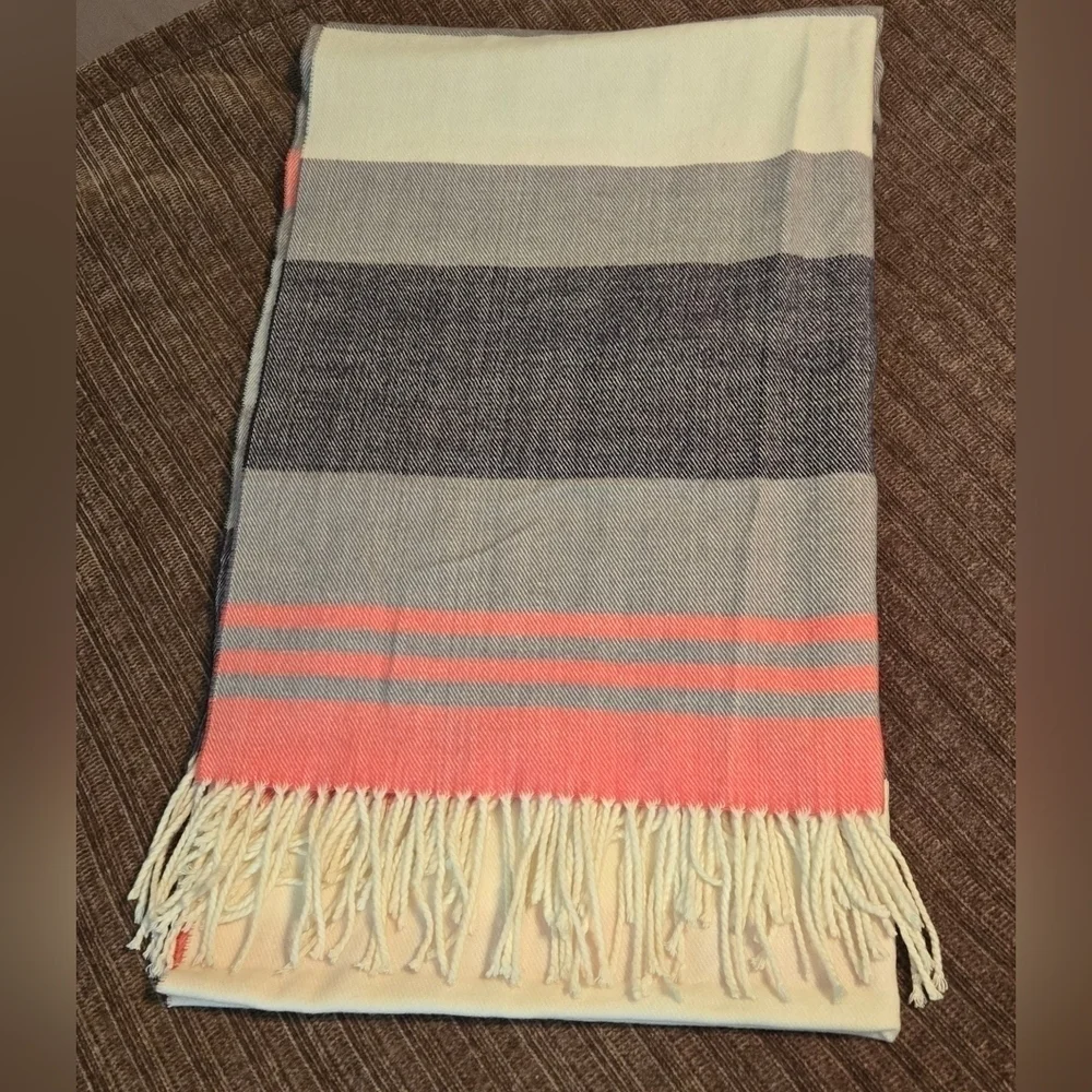 NWOT | GAP | Brushed Wool Oversized Scarf | Heather Gray, Pink, Ivory - Picture 7 of 10